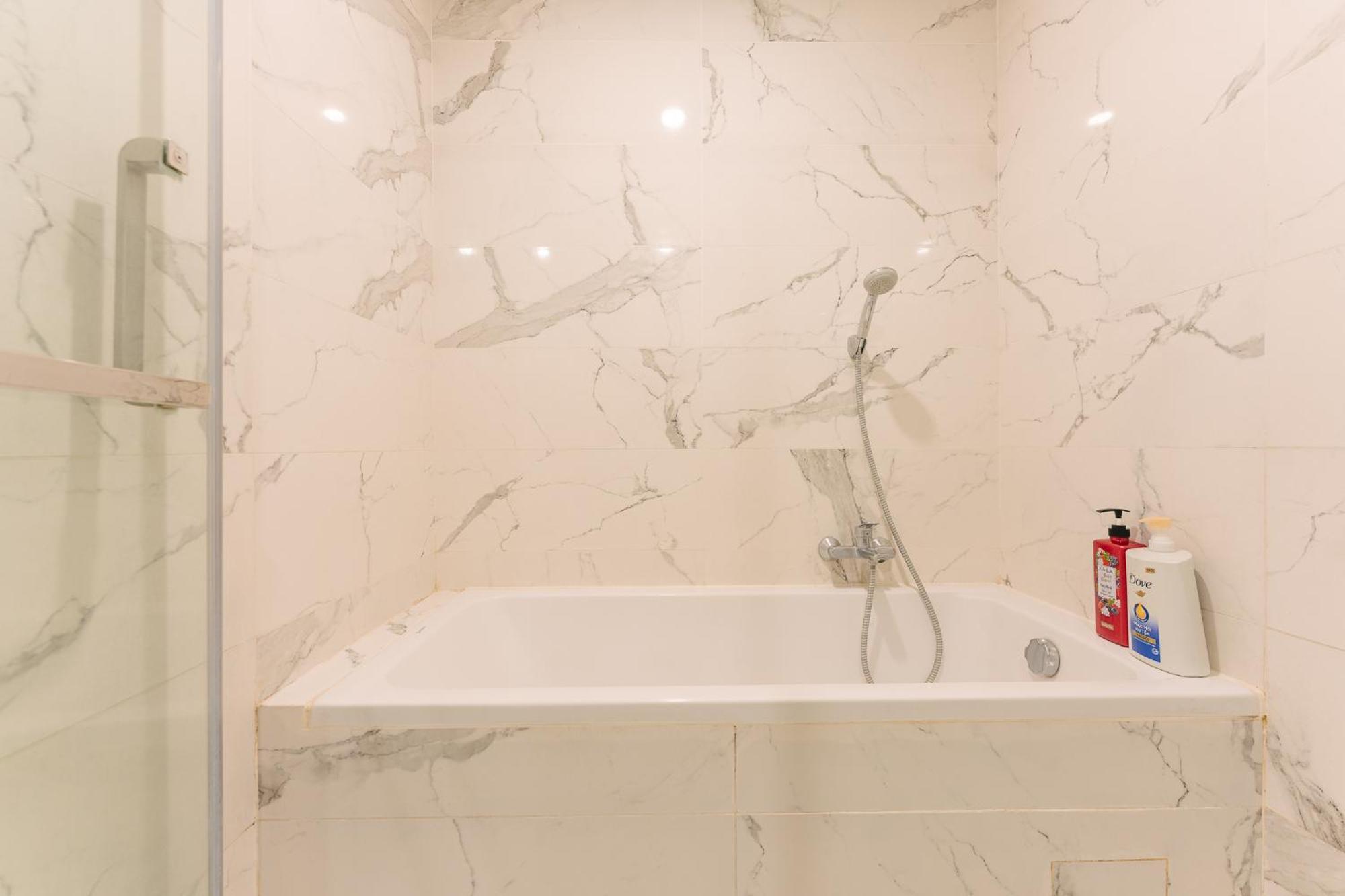 Hi-Home Suites - Hanoi Downtown Aqua Central Luaran gambar
